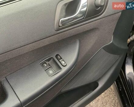 Черный Шкода Фабия, объемом двигателя 1.4 л и пробегом 308 тыс. км за 3390 $, фото 21 на Automoto.ua