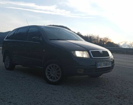 Черный Шкода Фабия, объемом двигателя 1.2 л и пробегом 300 тыс. км за 4350 $, фото 1 на Automoto.ua