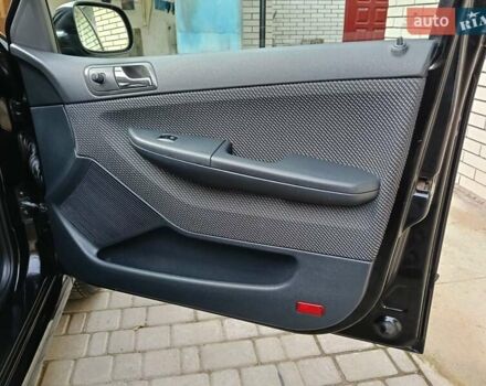 Черный Шкода Фабия, объемом двигателя 1.4 л и пробегом 225 тыс. км за 4800 $, фото 48 на Automoto.ua