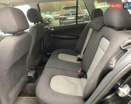 Черный Шкода Фабия, объемом двигателя 1.4 л и пробегом 308 тыс. км за 3390 $, фото 19 на Automoto.ua