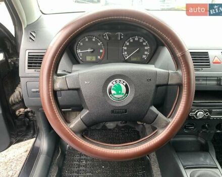 Черный Шкода Фабия, объемом двигателя 1.4 л и пробегом 308 тыс. км за 3390 $, фото 25 на Automoto.ua