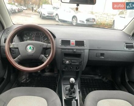 Черный Шкода Фабия, объемом двигателя 1.4 л и пробегом 308 тыс. км за 3390 $, фото 29 на Automoto.ua