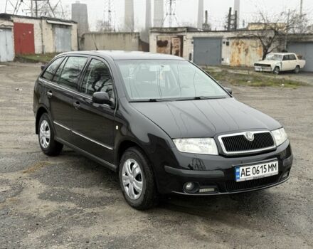 Черный Шкода Фабия, объемом двигателя 1.4 л и пробегом 233 тыс. км за 3800 $, фото 3 на Automoto.ua