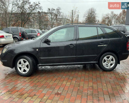 Черный Шкода Фабия, объемом двигателя 1.9 л и пробегом 225 тыс. км за 3700 $, фото 6 на Automoto.ua