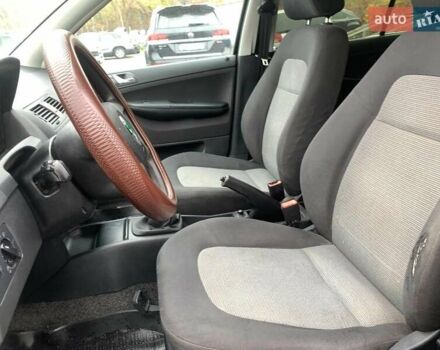 Черный Шкода Фабия, объемом двигателя 1.4 л и пробегом 308 тыс. км за 3390 $, фото 23 на Automoto.ua