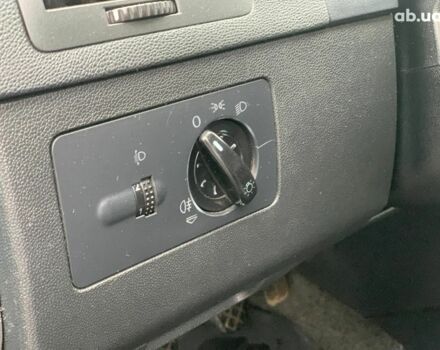 Черный Шкода Фабия, объемом двигателя 1.4 л и пробегом 308 тыс. км за 3390 $, фото 22 на Automoto.ua