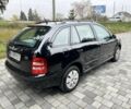 Черный Шкода Фабия, объемом двигателя 1.4 л и пробегом 230 тыс. км за 3999 $, фото 6 на Automoto.ua