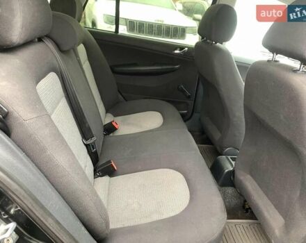 Черный Шкода Фабия, объемом двигателя 1.4 л и пробегом 308 тыс. км за 3390 $, фото 30 на Automoto.ua