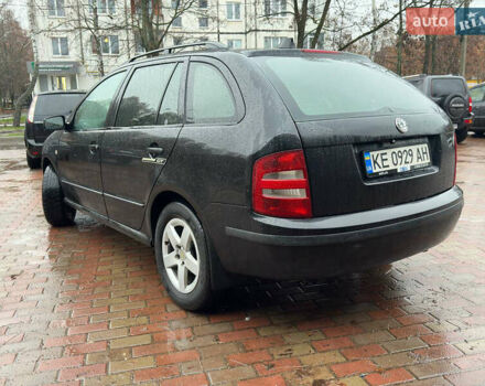 Черный Шкода Фабия, объемом двигателя 1.9 л и пробегом 225 тыс. км за 3700 $, фото 5 на Automoto.ua