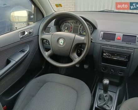 Черный Шкода Фабия, объемом двигателя 1.4 л и пробегом 225 тыс. км за 4800 $, фото 42 на Automoto.ua