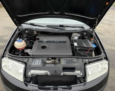 Черный Шкода Фабия, объемом двигателя 1.4 л и пробегом 233 тыс. км за 3800 $, фото 7 на Automoto.ua