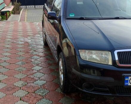 Черный Шкода Фабия, объемом двигателя 1.4 л и пробегом 367 тыс. км за 3500 $, фото 4 на Automoto.ua