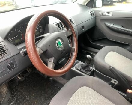 Черный Шкода Фабия, объемом двигателя 1.4 л и пробегом 308 тыс. км за 3390 $, фото 24 на Automoto.ua