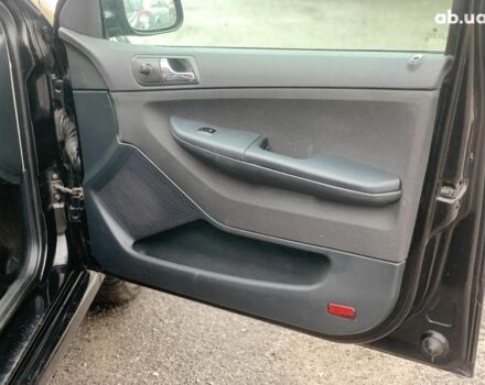 Черный Шкода Фабия, объемом двигателя 1.4 л и пробегом 308 тыс. км за 3390 $, фото 17 на Automoto.ua