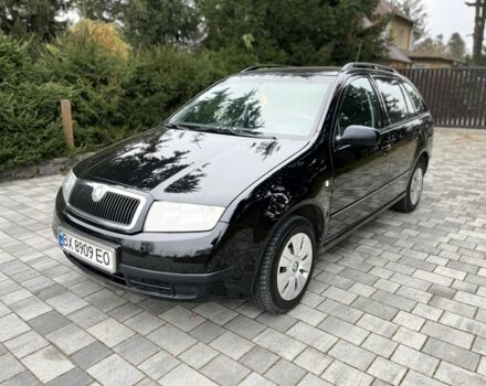 Черный Шкода Фабия, объемом двигателя 1.4 л и пробегом 230 тыс. км за 3999 $, фото 1 на Automoto.ua