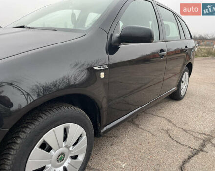 Черный Шкода Фабия, объемом двигателя 1.2 л и пробегом 245 тыс. км за 3450 $, фото 12 на Automoto.ua