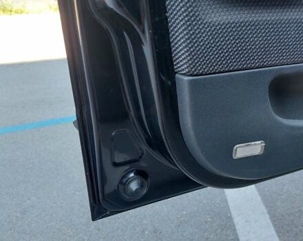 Черный Шкода Фабия, объемом двигателя 1.39 л и пробегом 240 тыс. км за 5300 $, фото 5 на Automoto.ua