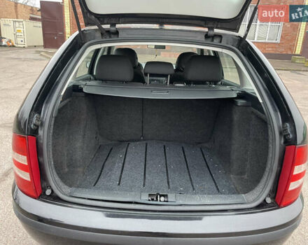 Черный Шкода Фабия, объемом двигателя 1.2 л и пробегом 245 тыс. км за 3450 $, фото 33 на Automoto.ua