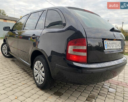 Черный Шкода Фабия, объемом двигателя 1.2 л и пробегом 205 тыс. км за 3200 $, фото 3 на Automoto.ua