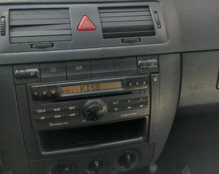 Чорний Шкода Фабія, об'ємом двигуна 1.4 л та пробігом 424 тис. км за 3000 $, фото 7 на Automoto.ua