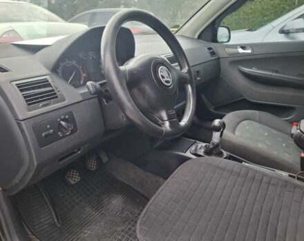 Черный Шкода Фабия, объемом двигателя 1.4 л и пробегом 229 тыс. км за 4350 $, фото 7 на Automoto.ua