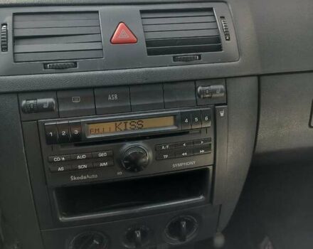 Чорний Шкода Фабія, об'ємом двигуна 1.4 л та пробігом 423 тис. км за 3000 $, фото 5 на Automoto.ua