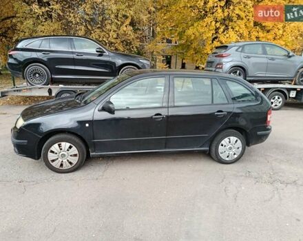 Шкода Фабия 2005 в Киеве на Automoto.ua Черный Шкода Фабия, объемом двигателя 1.2 л и пробегом 240 тыс. км за 2999 $, фото 1 на Automoto.ua