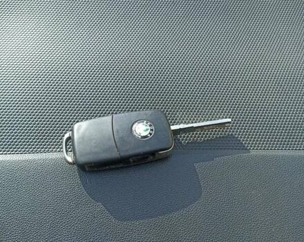 Чорний Шкода Фабія, об'ємом двигуна 1.4 л та пробігом 423 тис. км за 3000 $, фото 8 на Automoto.ua