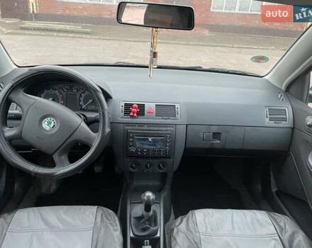 Черный Шкода Фабия, объемом двигателя 1.2 л и пробегом 245 тыс. км за 3450 $, фото 45 на Automoto.ua