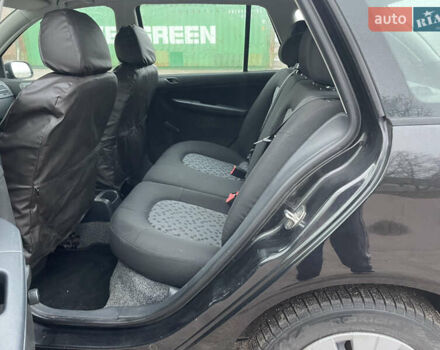Черный Шкода Фабия, объемом двигателя 1.2 л и пробегом 245 тыс. км за 3450 $, фото 44 на Automoto.ua