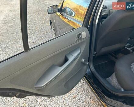 Шкода Фабия 2005 в Казатине на Automoto.ua Черный Шкода Фабия, объемом двигателя 1.4 л и пробегом 184 тыс. км за 4900 $, фото 19 на Automoto.ua