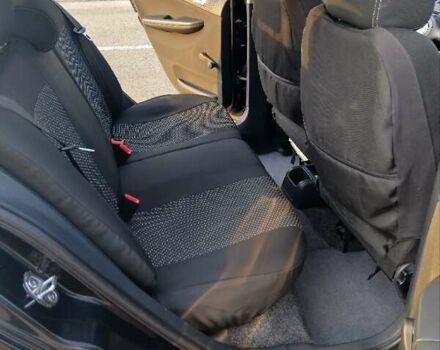 Черный Шкода Фабия, объемом двигателя 1.39 л и пробегом 240 тыс. км за 5000 $, фото 17 на Automoto.ua