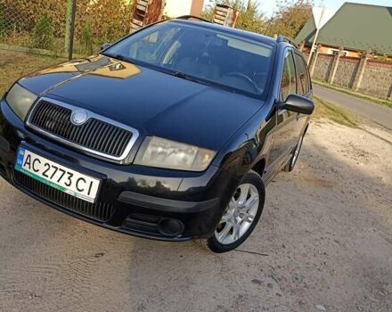 Черный Шкода Фабия, объемом двигателя 1.39 л и пробегом 237 тыс. км за 4100 $, фото 1 на Automoto.ua