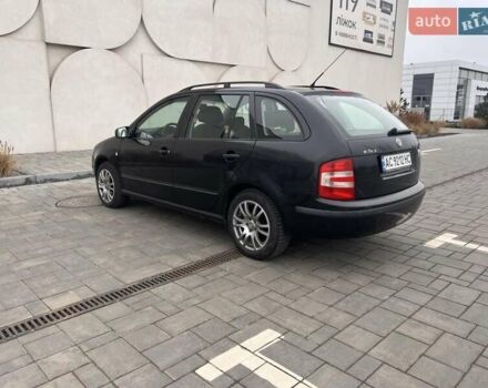 Черный Шкода Фабия, объемом двигателя 1.42 л и пробегом 262 тыс. км за 4200 $, фото 3 на Automoto.ua