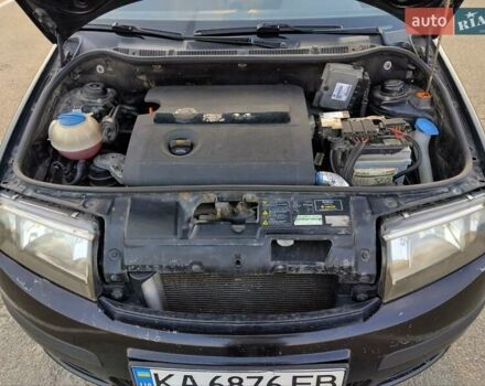 Черный Шкода Фабия, объемом двигателя 1.39 л и пробегом 240 тыс. км за 5000 $, фото 6 на Automoto.ua