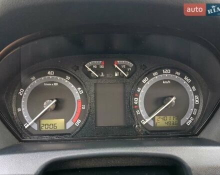 Черный Шкода Фабия, объемом двигателя 1.39 л и пробегом 240 тыс. км за 5000 $, фото 14 на Automoto.ua