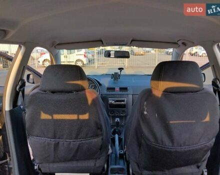 Черный Шкода Фабия, объемом двигателя 1.39 л и пробегом 240 тыс. км за 5000 $, фото 11 на Automoto.ua