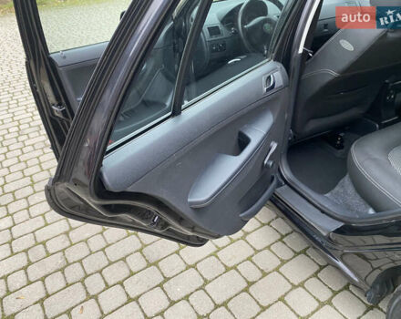 Черный Шкода Фабия, объемом двигателя 1.4 л и пробегом 171 тыс. км за 5350 $, фото 24 на Automoto.ua
