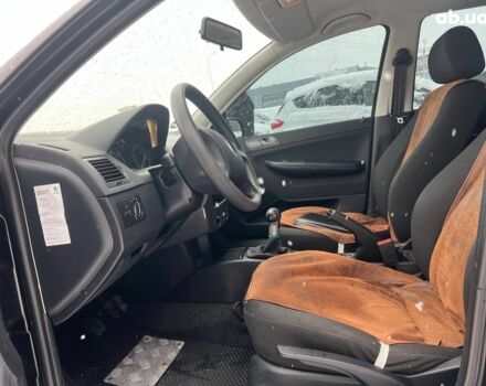 Черный Шкода Фабия, объемом двигателя 1.4 л и пробегом 276 тыс. км за 5440 $, фото 20 на Automoto.ua