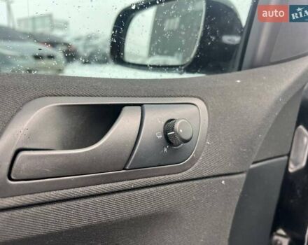 Черный Шкода Фабия, объемом двигателя 1.4 л и пробегом 276 тыс. км за 5440 $, фото 16 на Automoto.ua