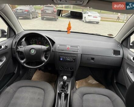 Черный Шкода Фабия, объемом двигателя 1.39 л и пробегом 249 тыс. км за 4550 $, фото 36 на Automoto.ua