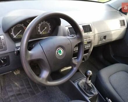 Шкода Фабия 2006 в Чернигове на Automoto.ua Черный Шкода Фабия, объемом двигателя 1.4 л и пробегом 219 тыс. км за 4699 $, фото 15 на Automoto.ua
