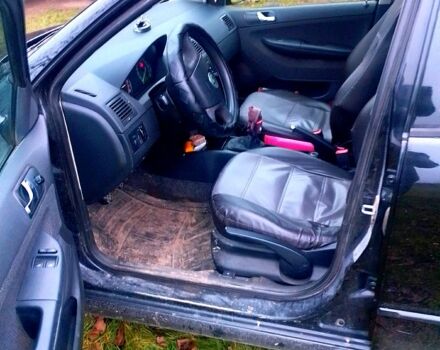 Чорний Шкода Фабія, об'ємом двигуна 1.4 л та пробігом 220 тис. км за 4444 $, фото 2 на Automoto.ua