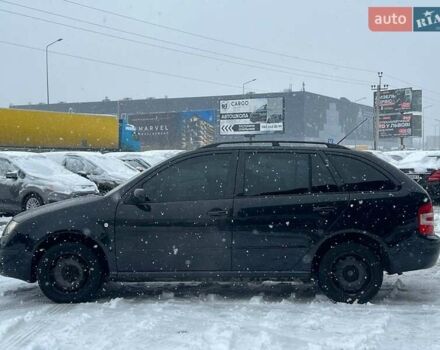 Черный Шкода Фабия, объемом двигателя 1.4 л и пробегом 276 тыс. км за 5440 $, фото 3 на Automoto.ua