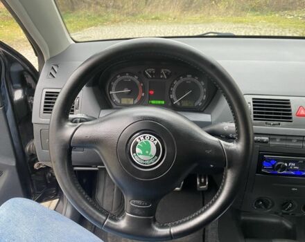 Черный Шкода Фабия, объемом двигателя 0 л и пробегом 173 тыс. км за 5350 $, фото 20 на Automoto.ua