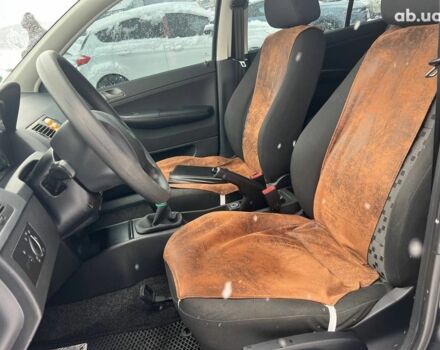 Черный Шкода Фабия, объемом двигателя 1.4 л и пробегом 276 тыс. км за 5440 $, фото 19 на Automoto.ua