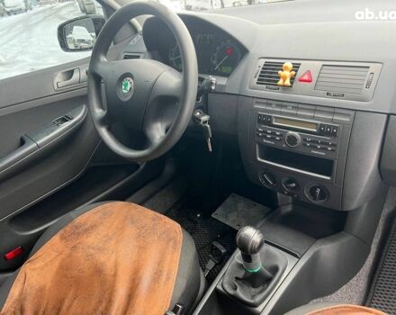 Черный Шкода Фабия, объемом двигателя 1.4 л и пробегом 276 тыс. км за 5440 $, фото 36 на Automoto.ua