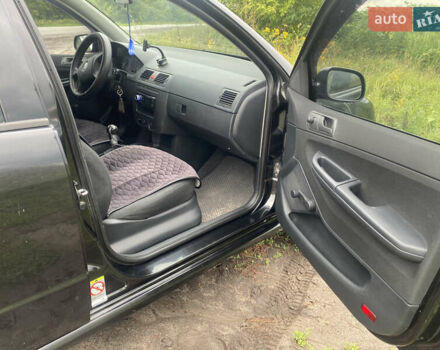 Чорний Шкода Фабія, об'ємом двигуна 1.39 л та пробігом 108 тис. км за 5500 $, фото 10 на Automoto.ua