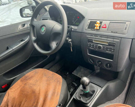 Черный Шкода Фабия, объемом двигателя 1.4 л и пробегом 276 тыс. км за 5440 $, фото 36 на Automoto.ua