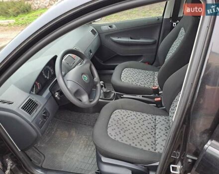 Черный Шкода Фабия, объемом двигателя 1.39 л и пробегом 151 тыс. км за 4500 $, фото 10 на Automoto.ua